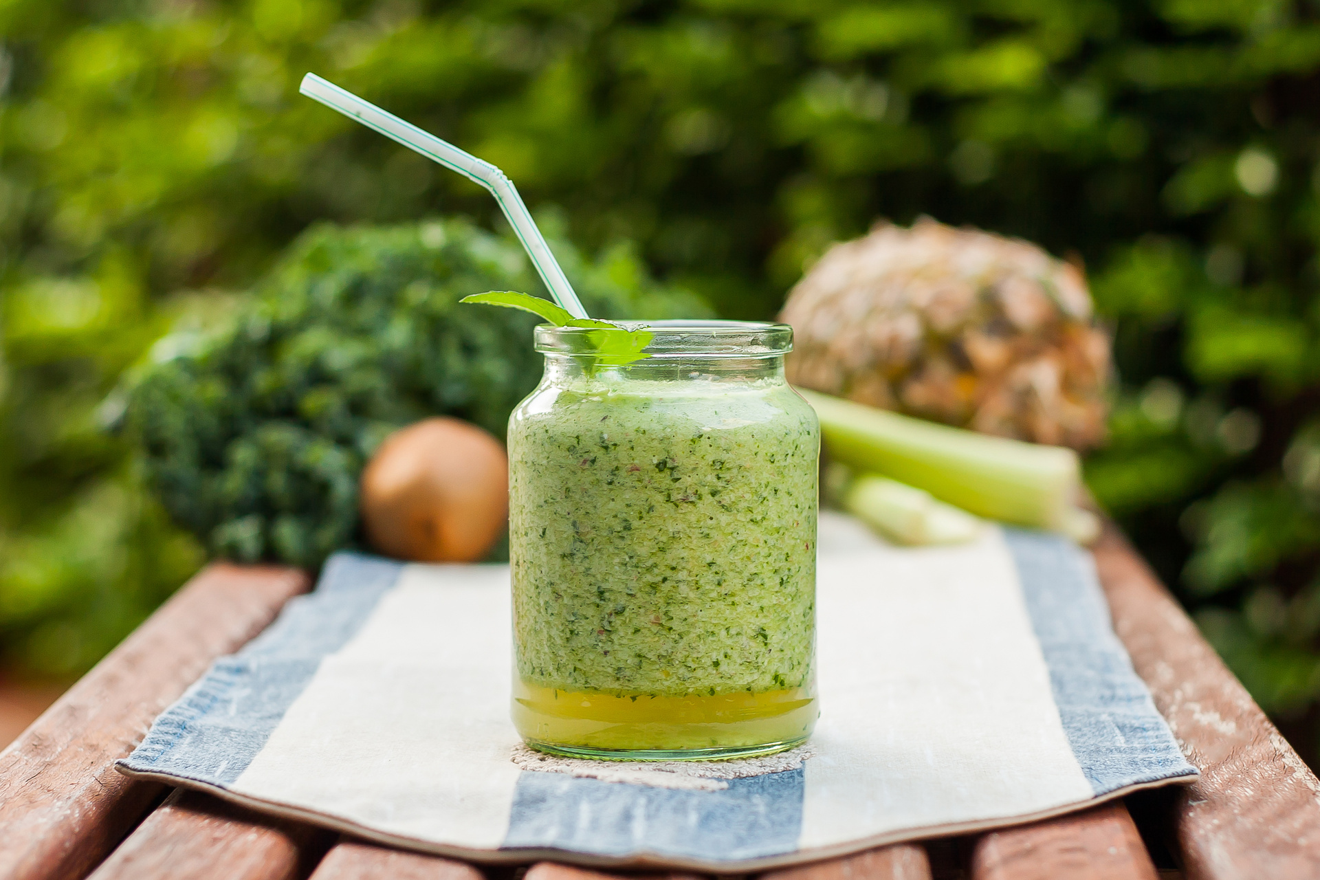 Kale Pineapple Smoothie for Losing Weight