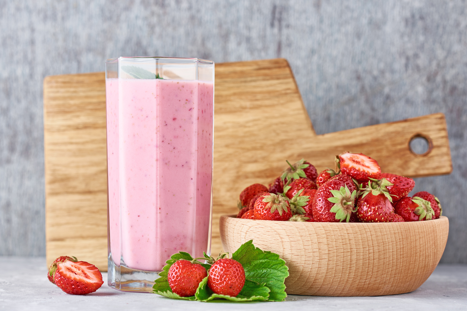 Strawberry Smoothie for Losing Weight