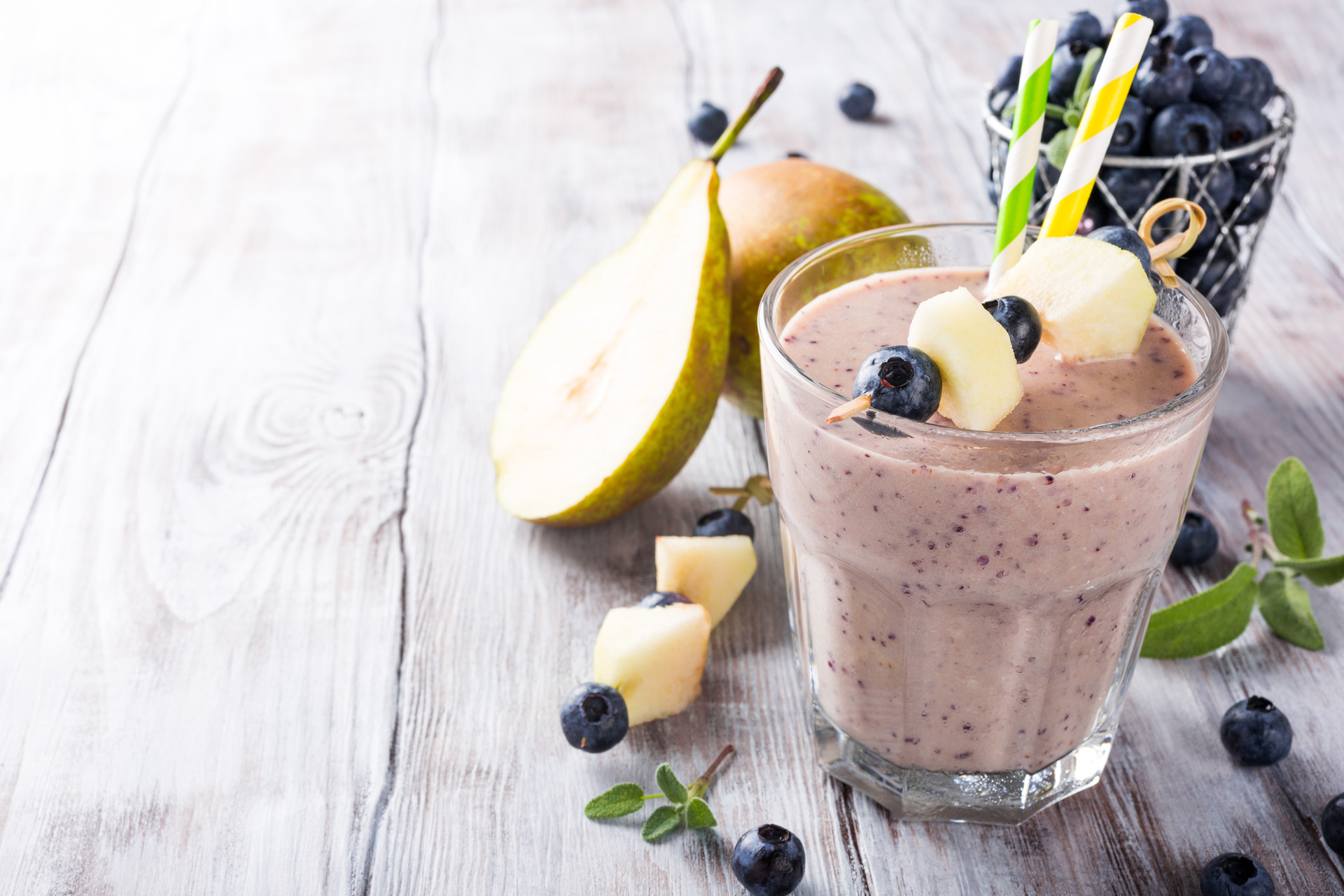 pear blueberry smoothie for losing weight