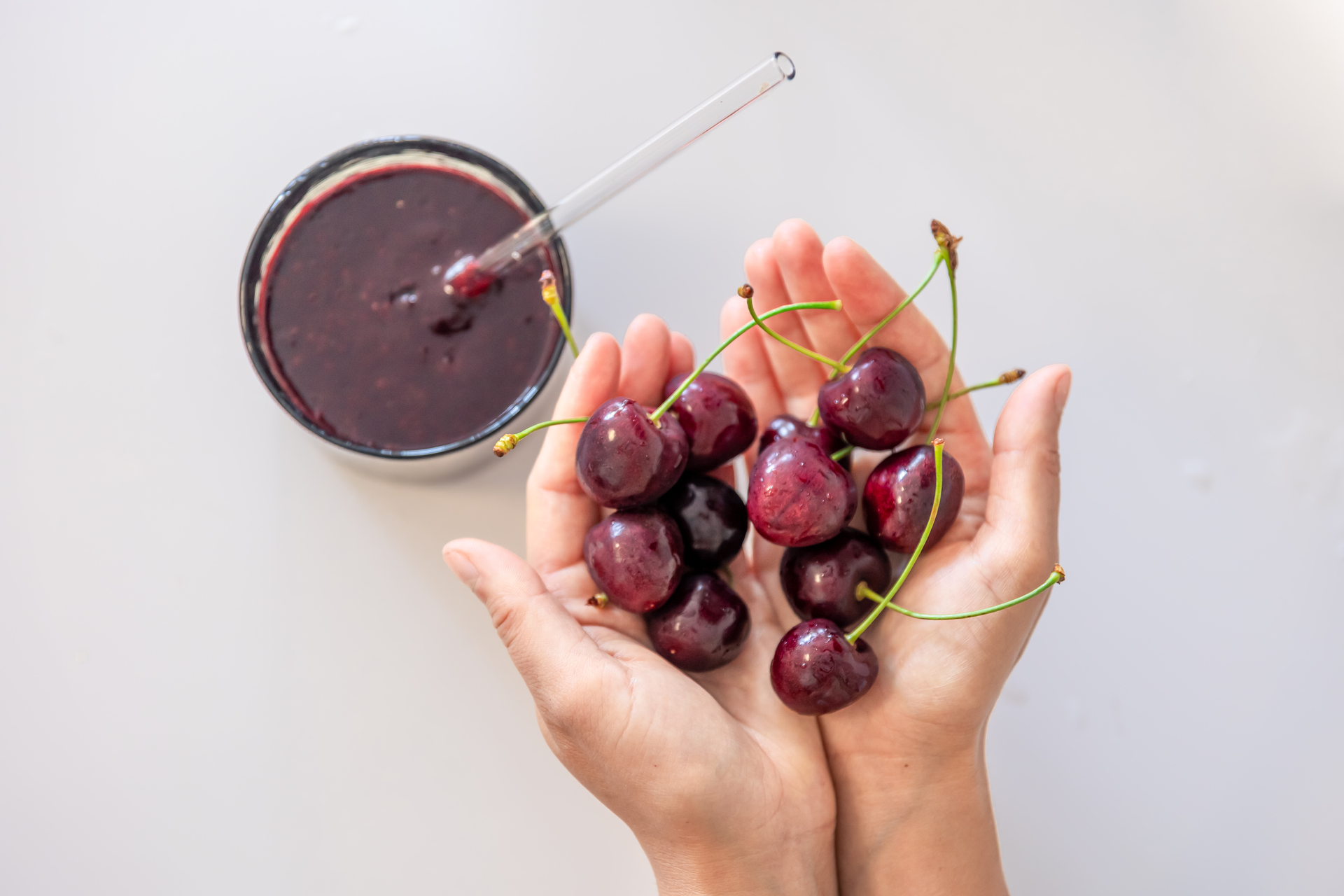 CHERRY CACAO SMOOTHIE FOR LOSING WEIGHT